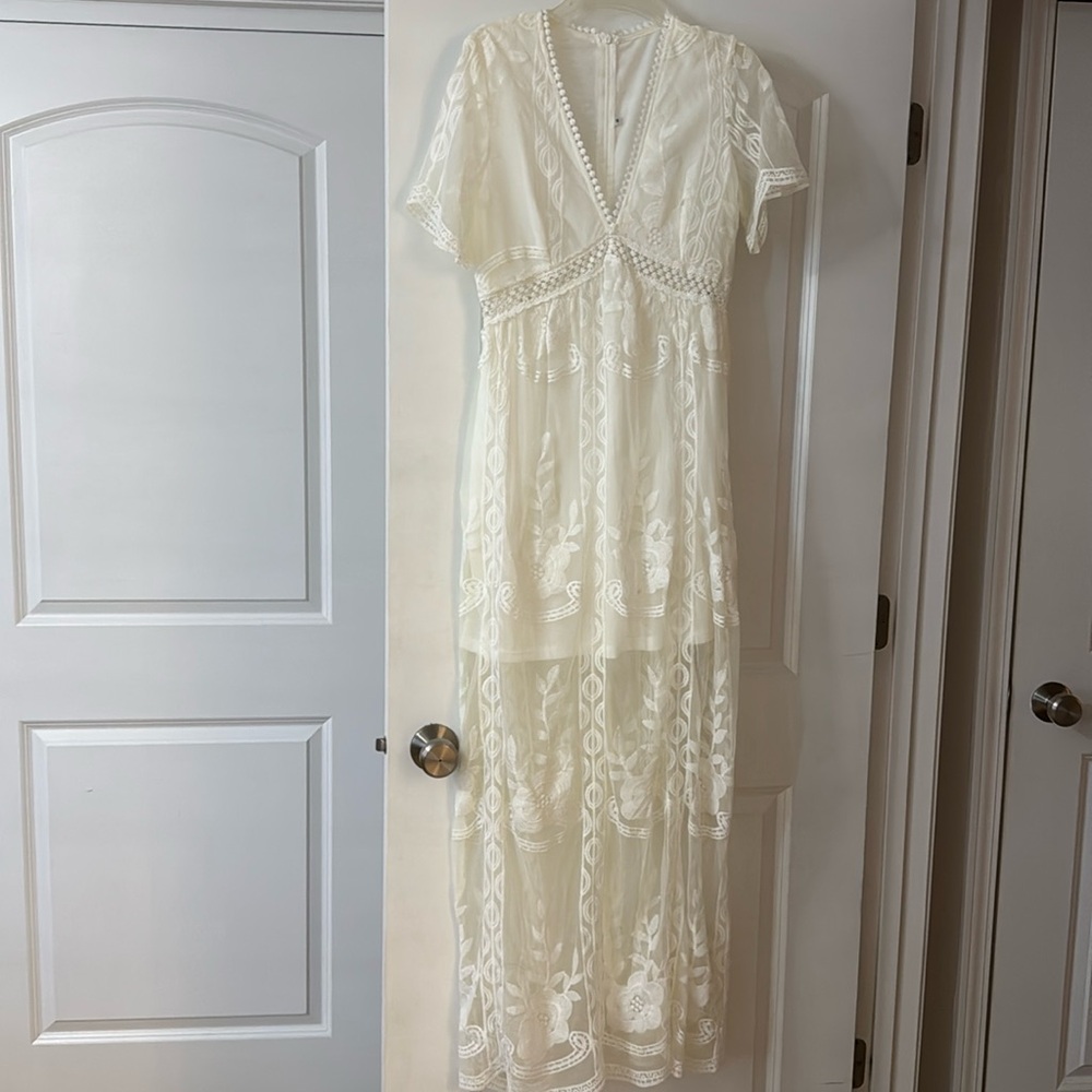 White lace dress